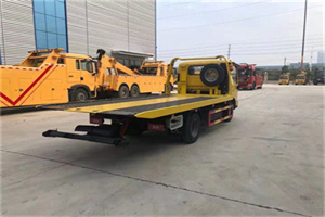 巴林右旗非事故拖车